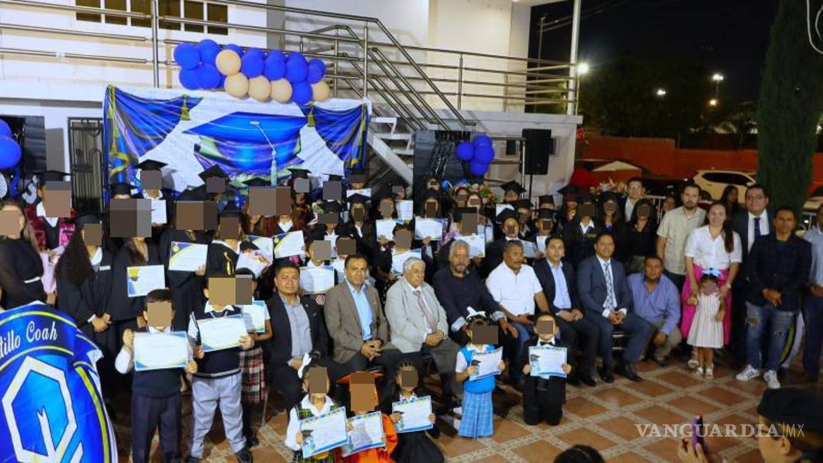 $!Los presidiums de las ceremonias incluyen a miembros de la comunidad religiosa y autoridades locales.