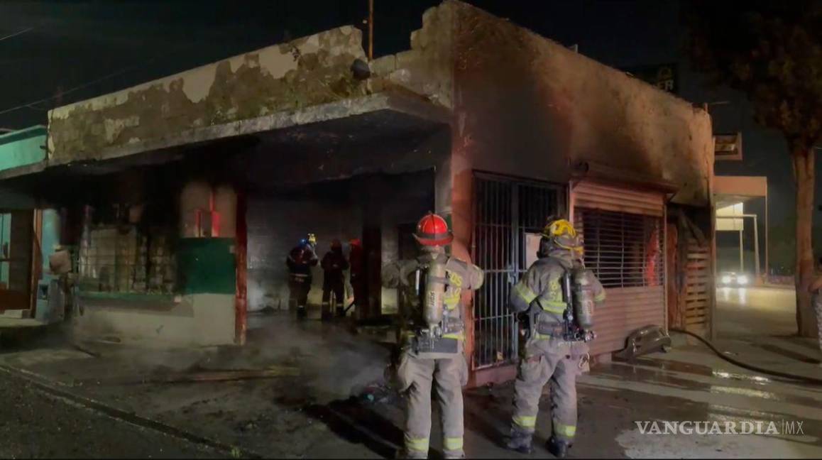 $!Elementos de la Policía Municipal acordonaron el área para evitar riesgos.