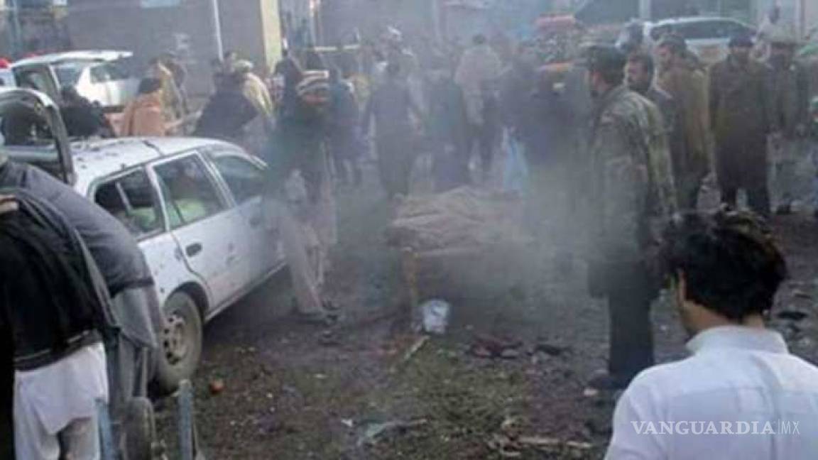 Suman 85 muertos en Pakistán por atentados