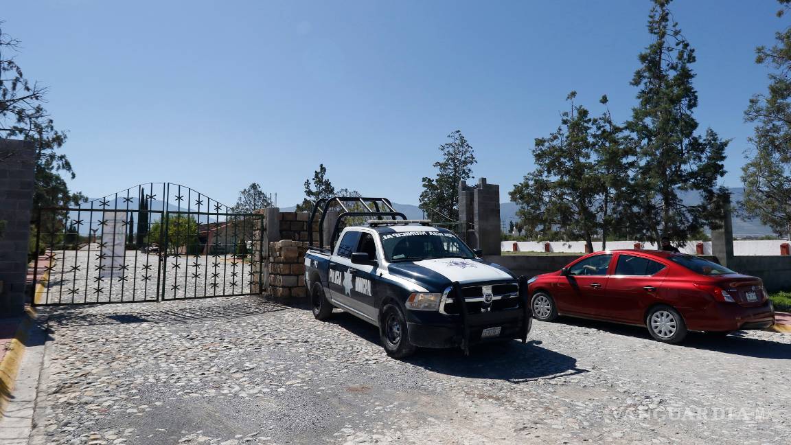 $!Familia da el último adiós a la pequeña Lluvia Estefanía en panteón al norte de Saltillo