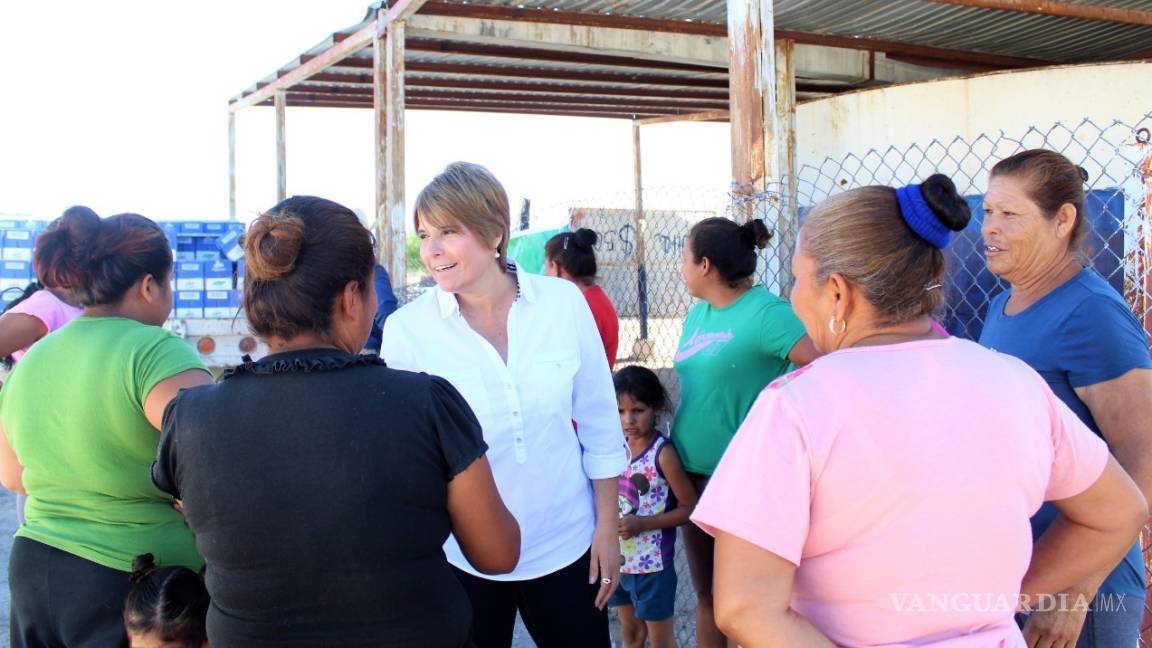 Entregan apoyos en comunidades rurales de Cuatro Ciénegas, Coahuila