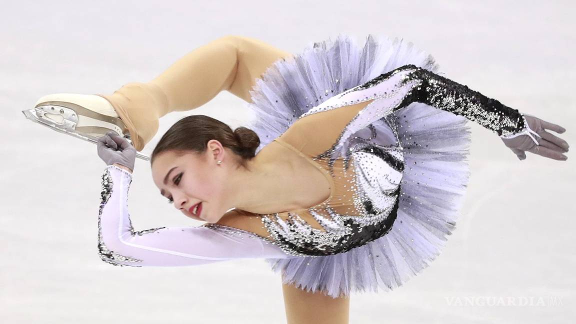 Alina Zagitova, de 15 años, domina el patinaje artístico en Pyeongchang