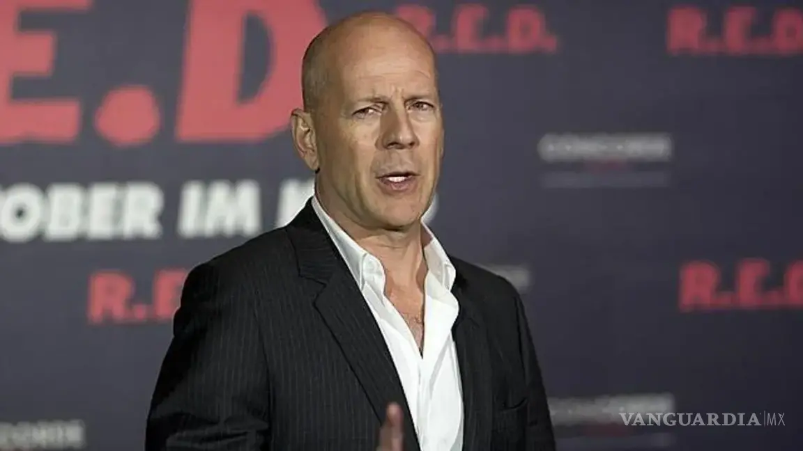 Aseguran que salud de Bruce Willis sería delicada: no puede ver, hablar ni caminar por demencia frontotemporal