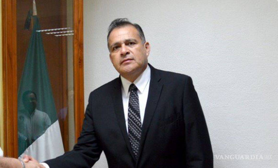 $!Destituyen a delegado de la FGR en Quintana Roo y aprehenden a fiscal, por nexos con criminales
