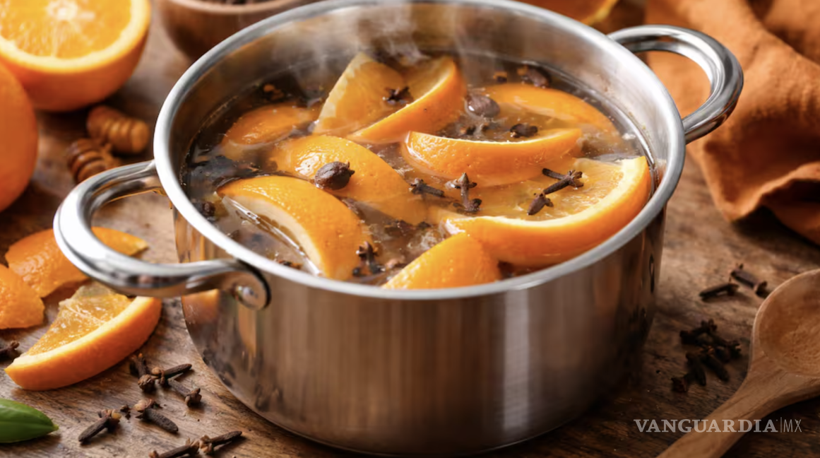 $!Hervir cáscara de naranja con clavo de olor es una práctica sencilla que ha ganado popularidad en los hogares.