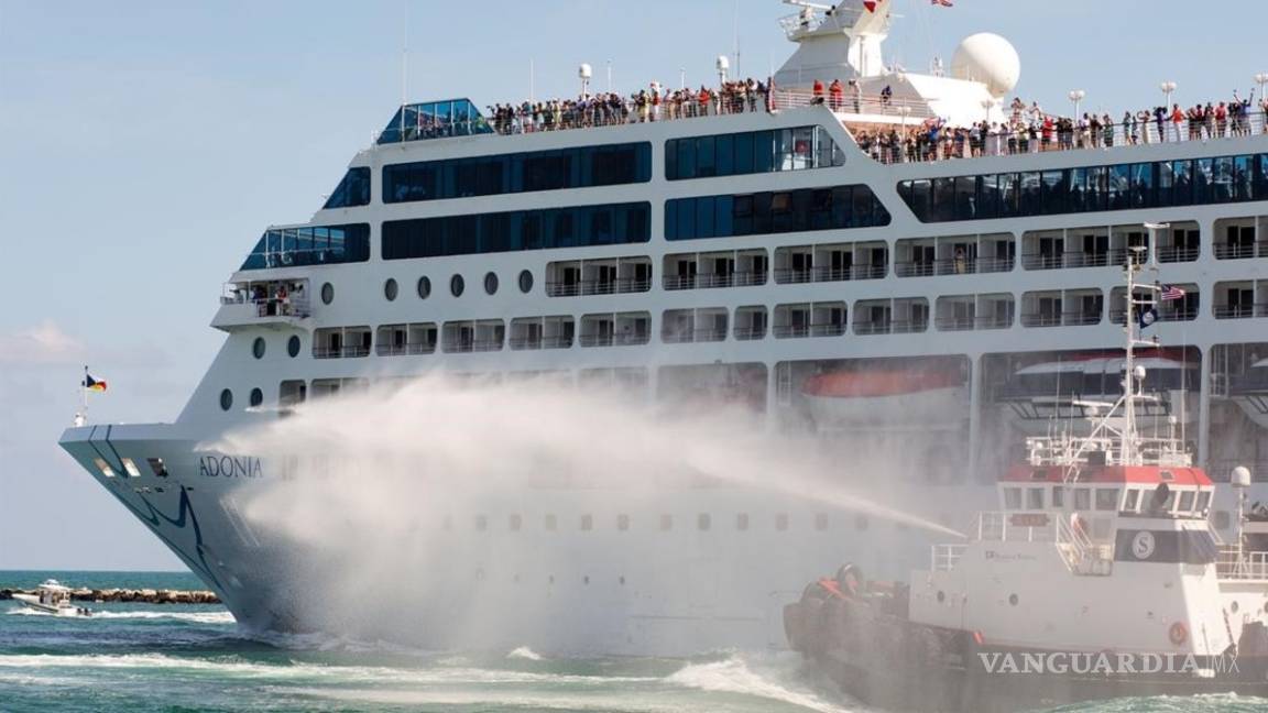 Crucero Adonia regresa a Estados Unidos tras histórico viaje a Cuba