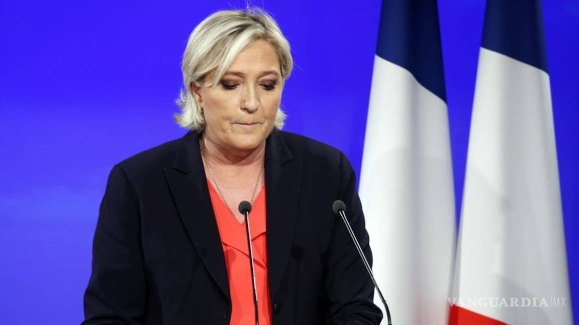 Imputan a Marine Le Pen por abuso de confianza