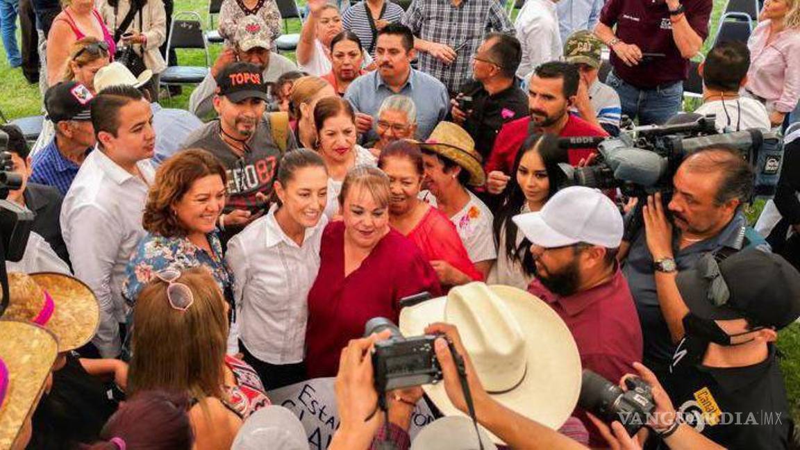$!La aspirante a la candidatura presidencial de Morena tuvo un gran recibimiento en el campo coahuilense.