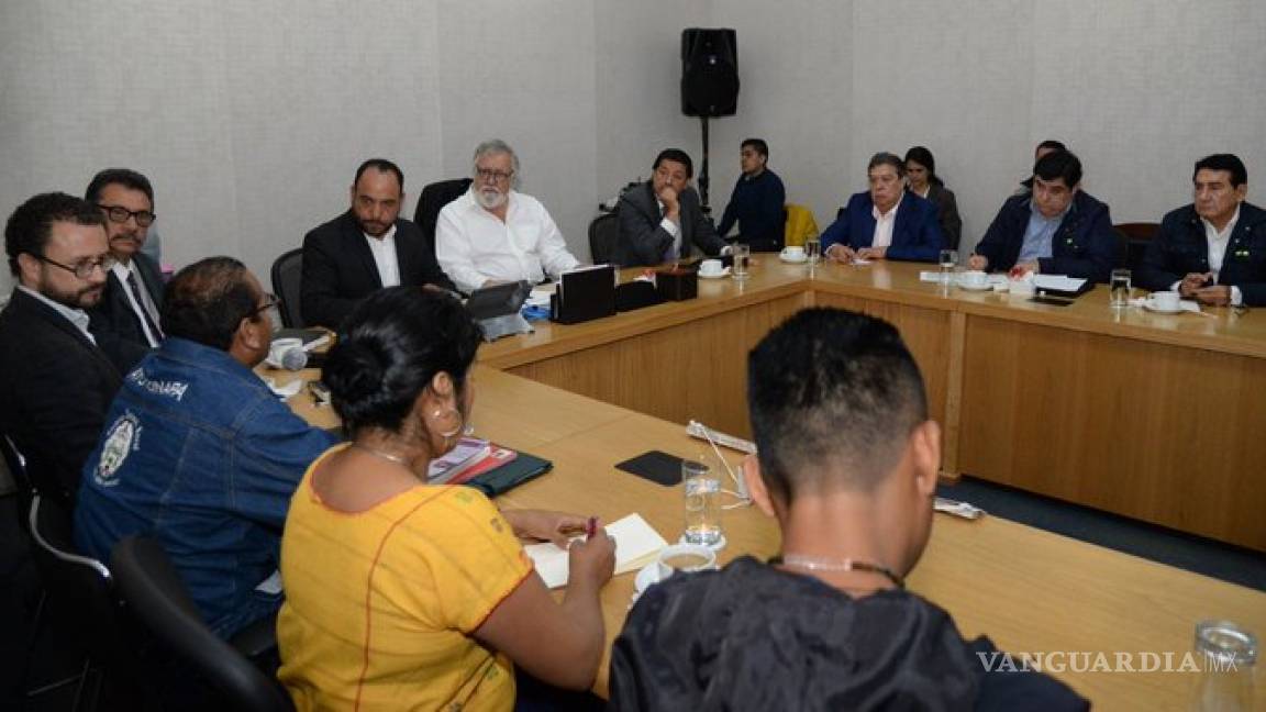Comisión de la Verdad del Caso Ayotzinapa se reúne con exgobernador de Guerrero