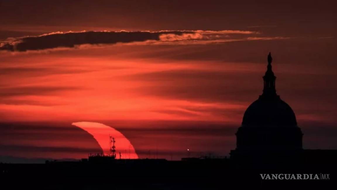 Estas fotos de la NASA del eclipse solar del amanecer de 2021 son simplemente asombrosas