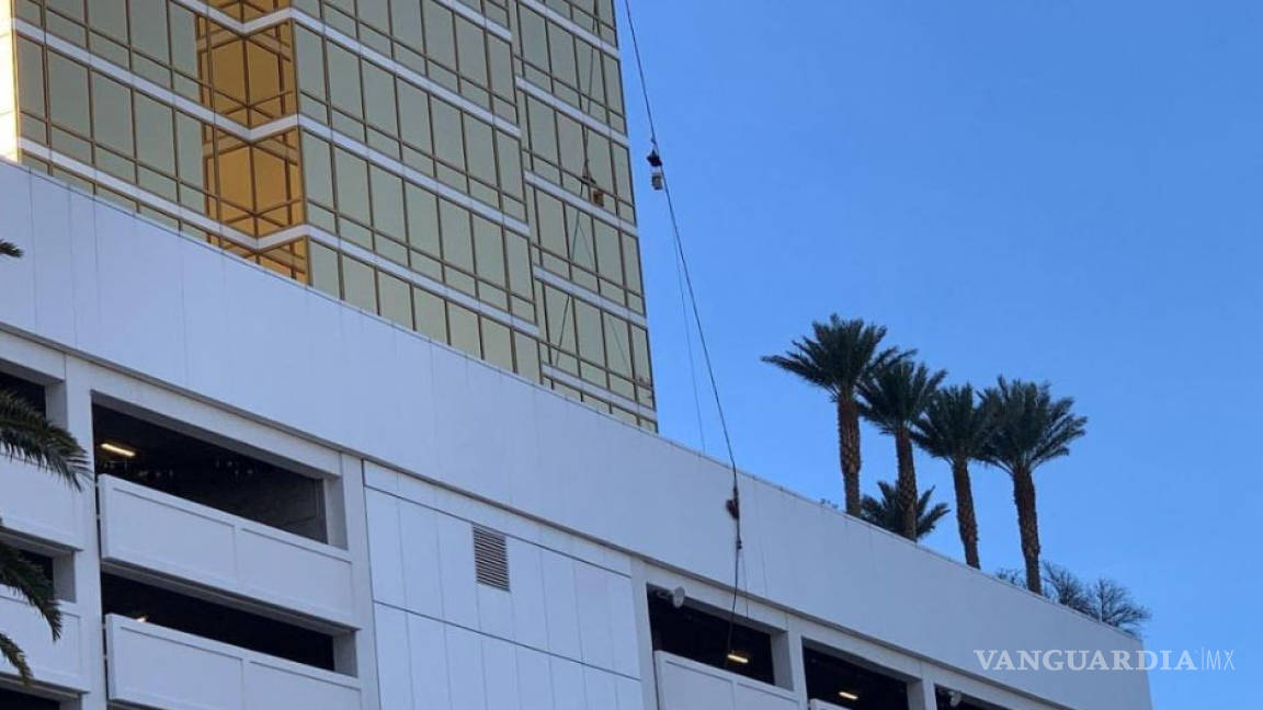 Muere hombre que limpiaba ventanas en un hotel Trump