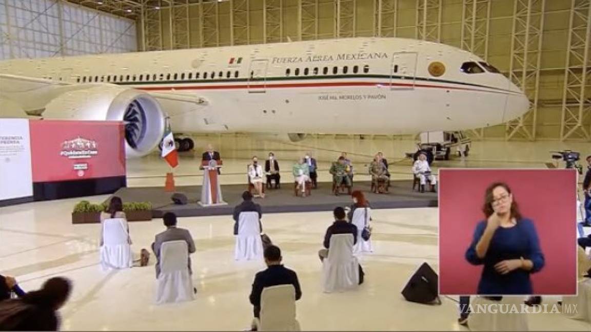 AMLO exhibe los lujos del avión presidencial