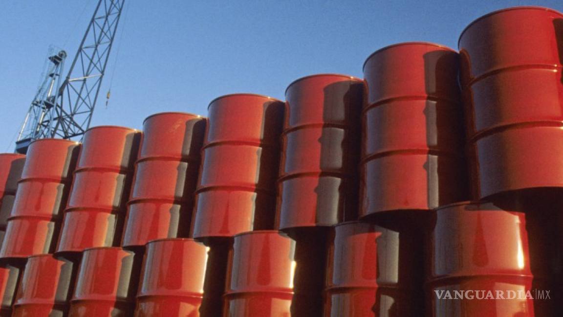Para afrontar crisis por gasolina, Pemex envía 41 mil barriles a Guanajuato