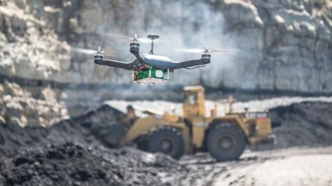 AMLO vigilará minas con drones