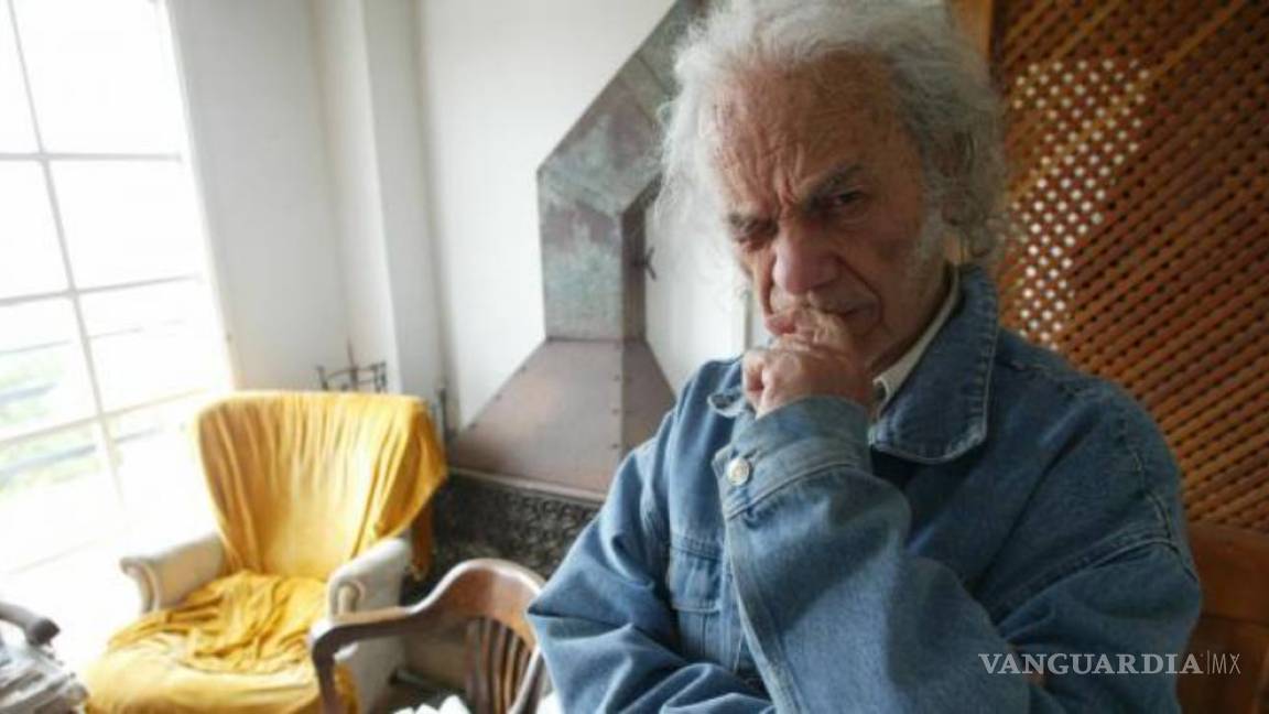 Nicanor Parra, el “antipoeta”, celebra 102 años de vida