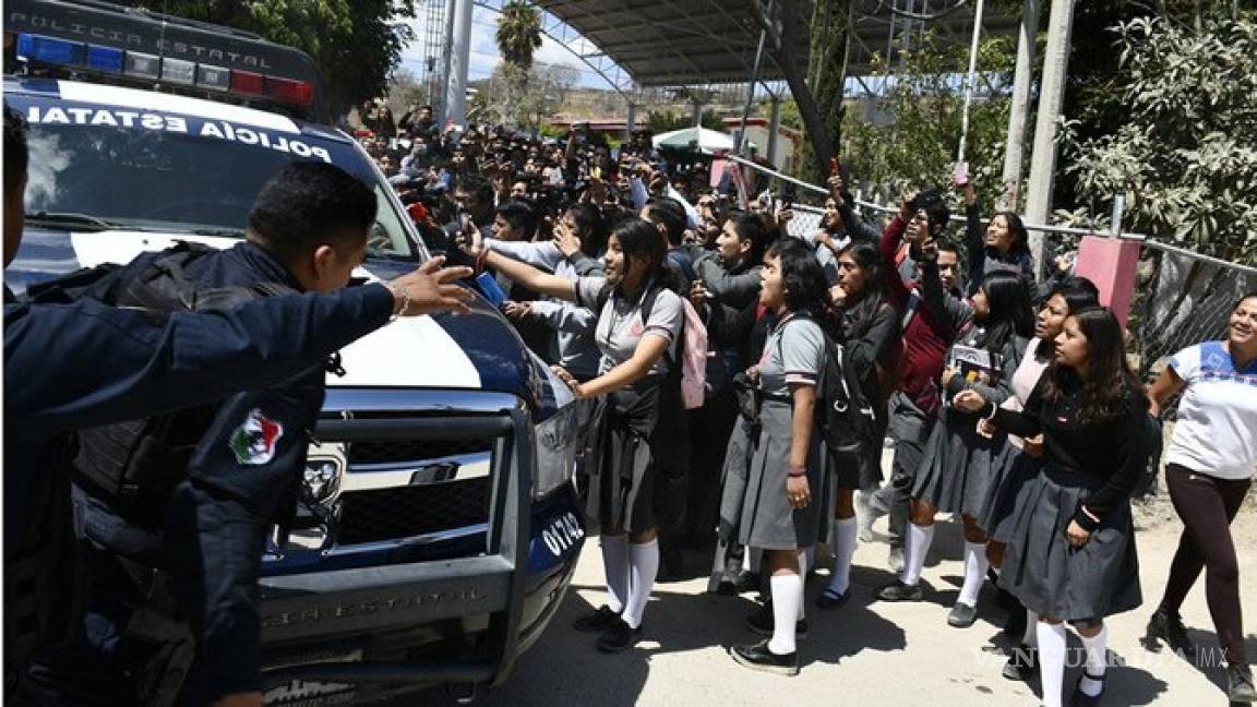 Suspenden a 17 trabajadores de bachillerato por acoso contra estudiantes en Oaxaca