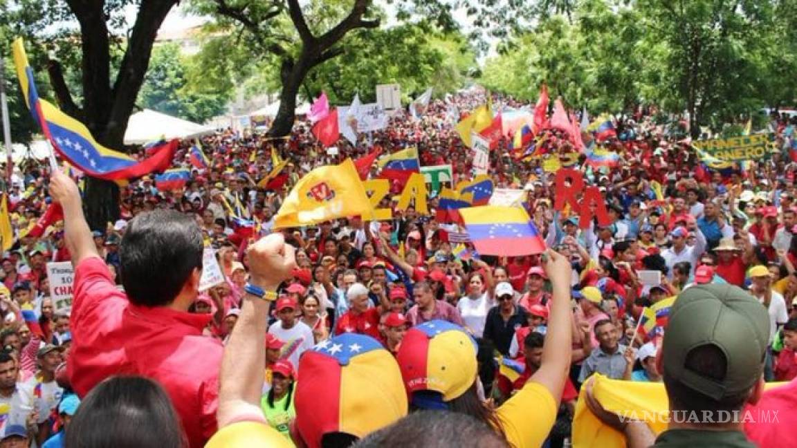 Protestas en Washington y Caracas en apoyo a Venezuela contra bloqueo de Trump