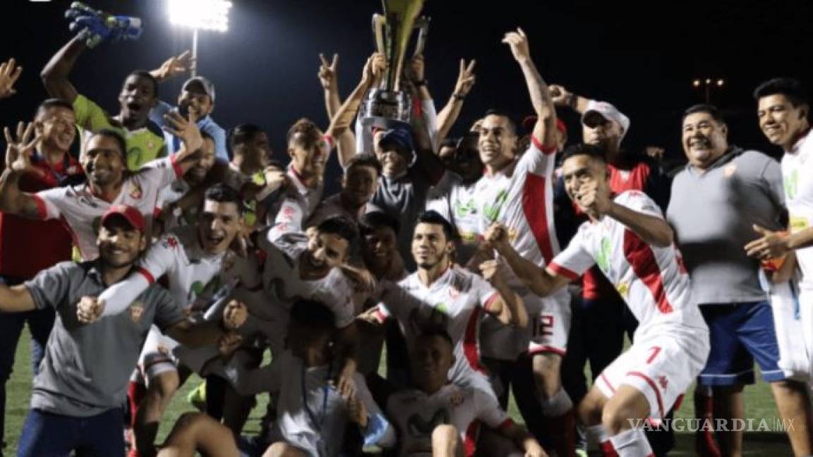 Mexicanos se proclaman campeones en liga que siguió pese al Covid-19