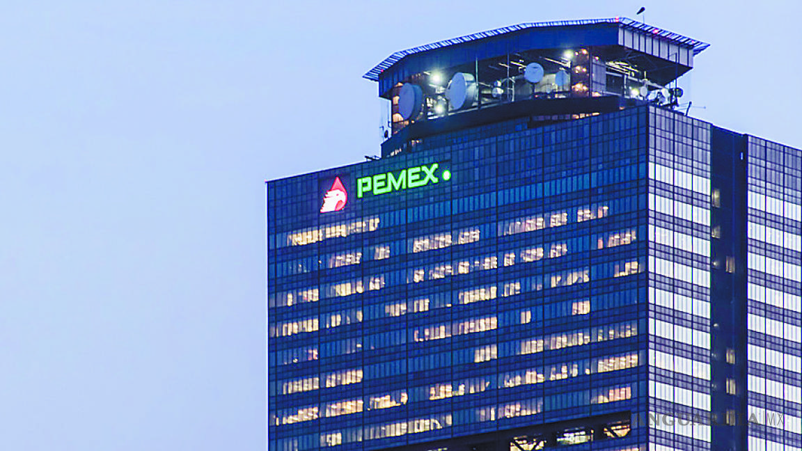 Pemex tuvo red de desvío de recursos; investigan a exfuncionarios