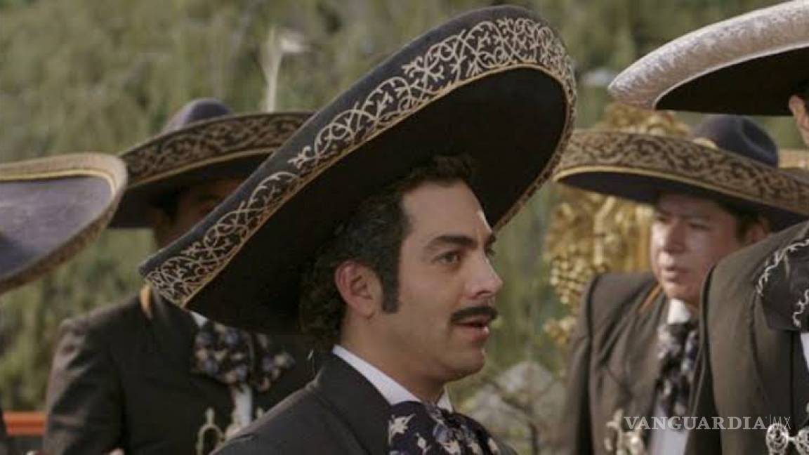 Omar Chaparro es criticado duramente por interpretar a Pedro Infante