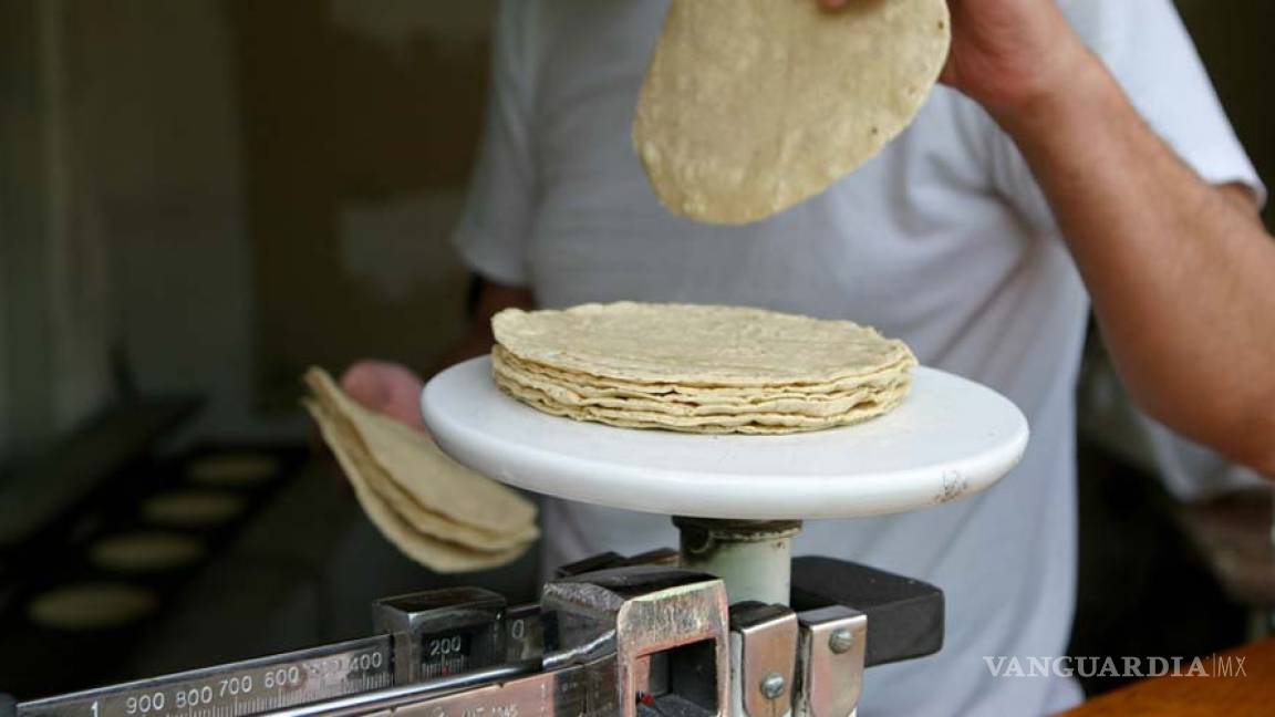 Frena presidente aumento a precio de la tortilla