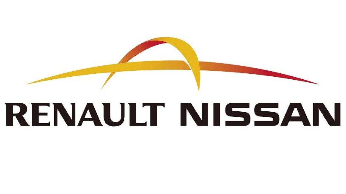 No habrá fusión Nissan-Renault por ahora, anuncia Francia
