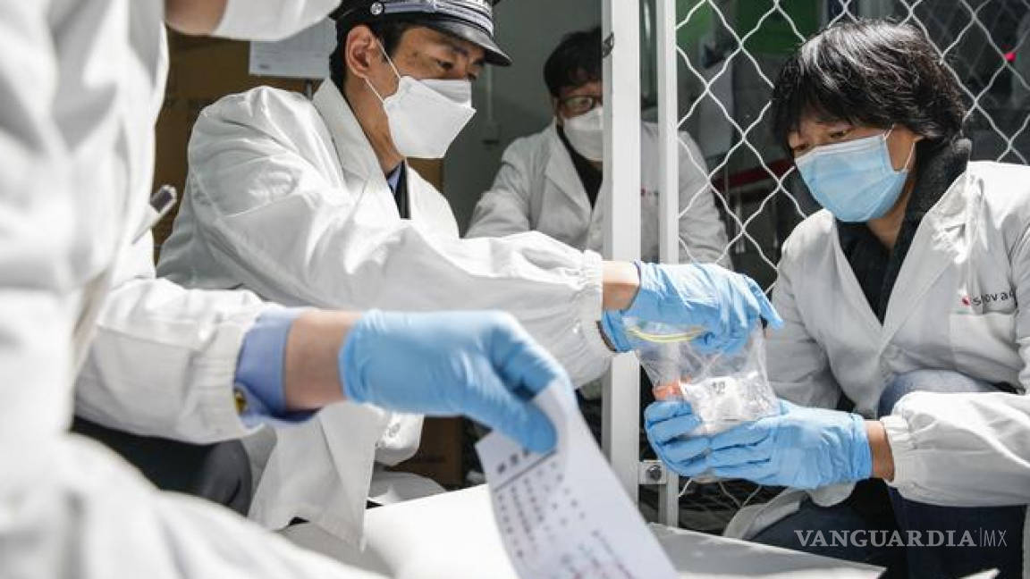 Sobran miles de vacunas contra el COVID en China tras negativa de ciudadanos a vacunarse