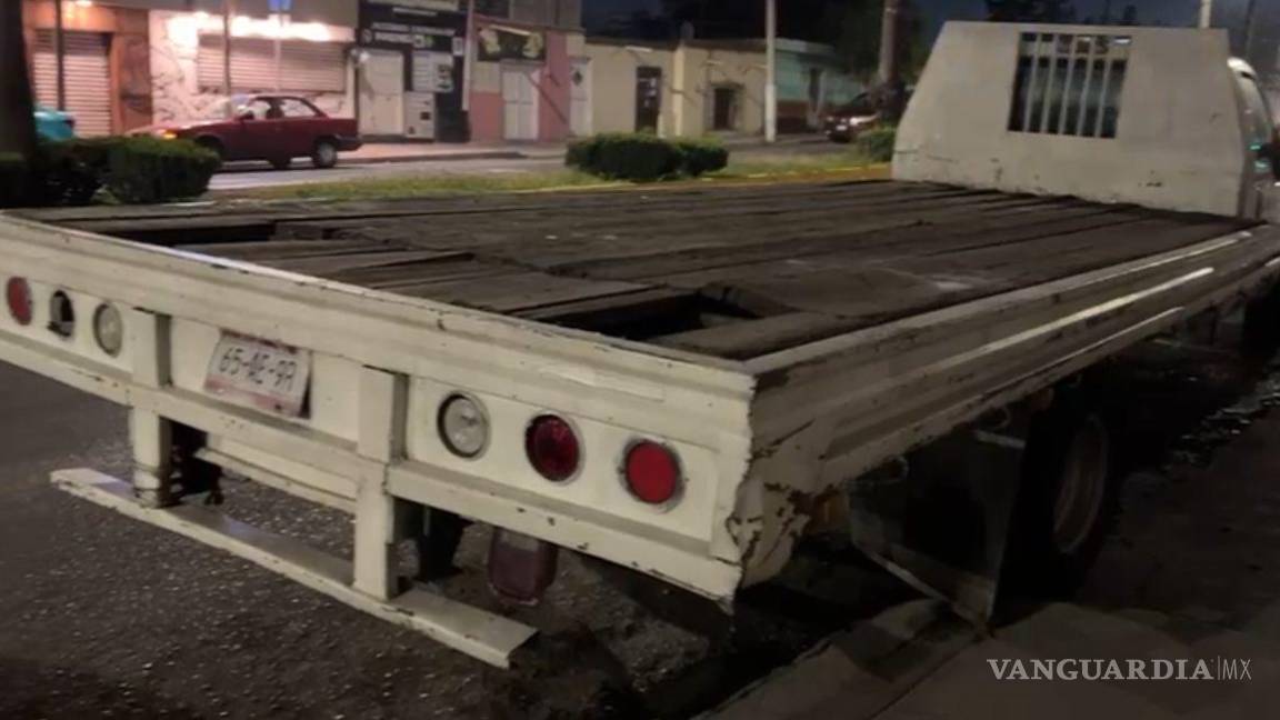 $!El conductor de plataforma se pasó el semáforo en rojo, provocando la colisión inicial.