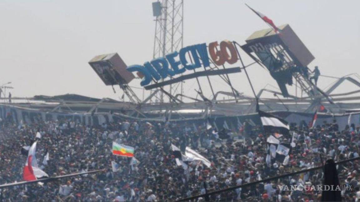 Se desploma tribuna en Estadio Monumental del Colo-Colo en Chile