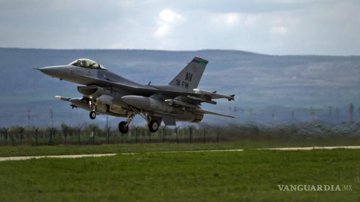 Por el momento, Joe Biden descarta enviar cazas F-16 a Ucrania