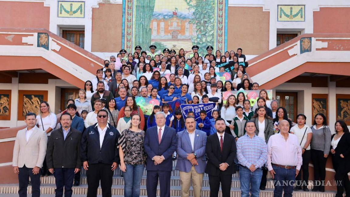 $!Los nuevos comités de Patrullas Escolares utilizarán señalamientos y herramientas de vialidad para gestionar el tráfico en los horarios de clase.