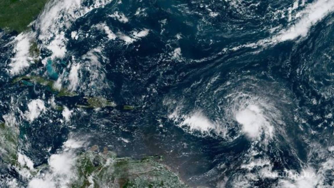 Onda tropical atlántica podría convertirse en depresión, avanza hacia el Caribe oriental