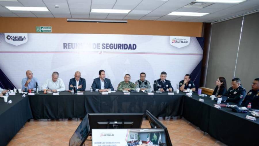 En la mesa de trabajo también se revisaron las acciones de seguridad previstas para las actividades de las fiestas patrias.