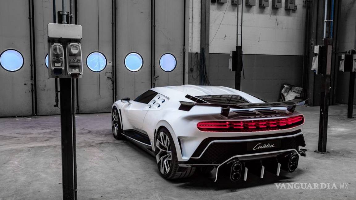$!Bugatti Centodieci, un impresionante homenaje al pasado de 1600 CV y ocho millones de euros