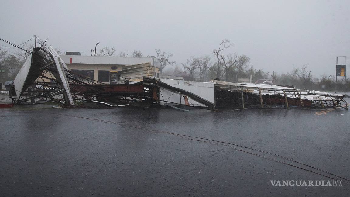 $!Cierran instalaciones de petróleo y gas en Texas por Harvey