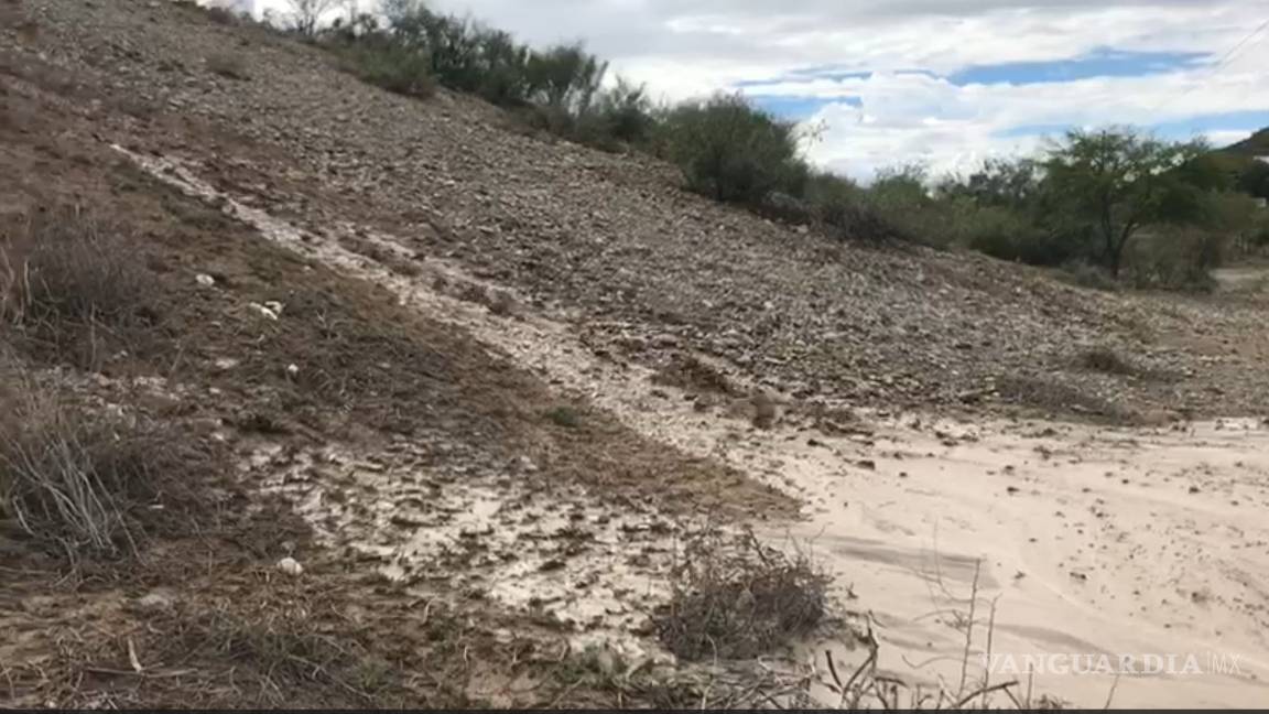 $!Se desborda presa en Parras, en riesgo más de 2 mil 500 personas