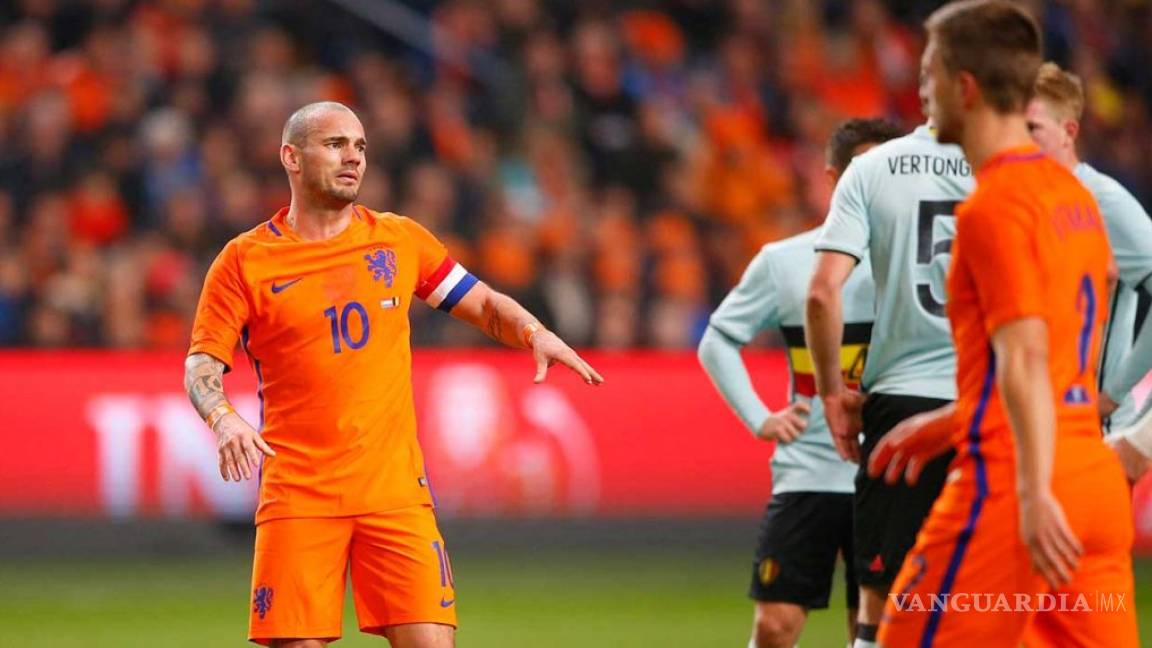 Wesley Sneijder se retira del futbol
