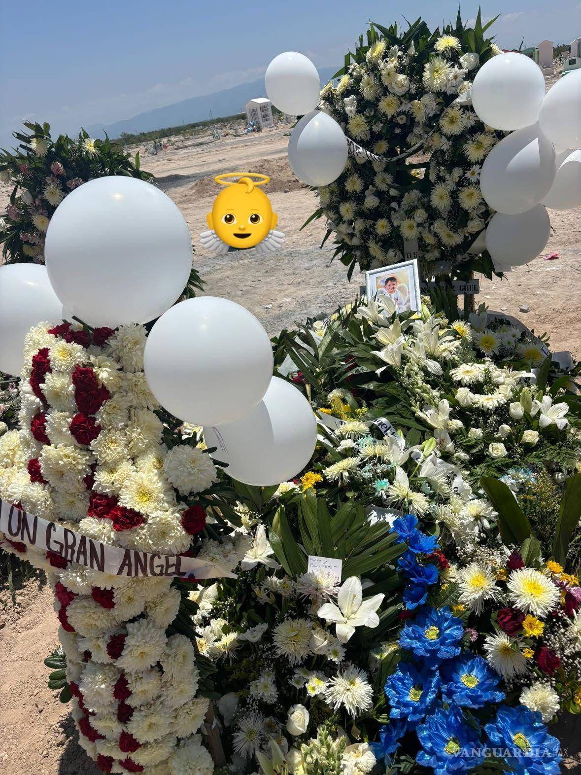 $!Este miércoles se dio cristiana sepultura al pequeño que falleció en un kínder de la ciudad de Monclova.