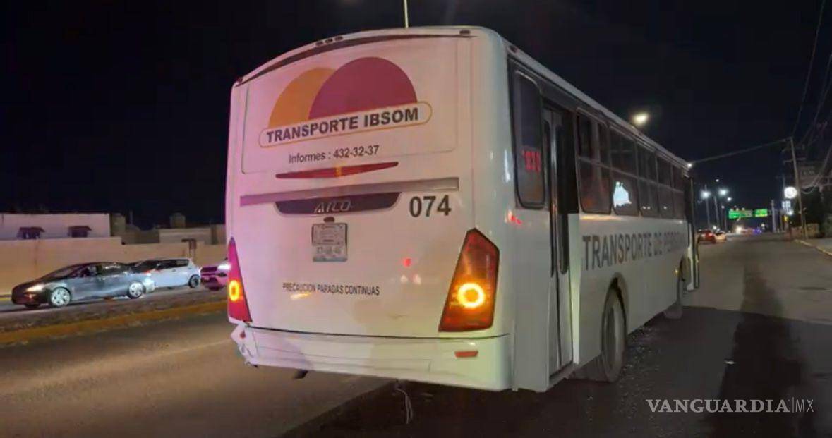 $!La vialidad quedó parcialmente cerrada mientras retiraban las unidades involucradas.