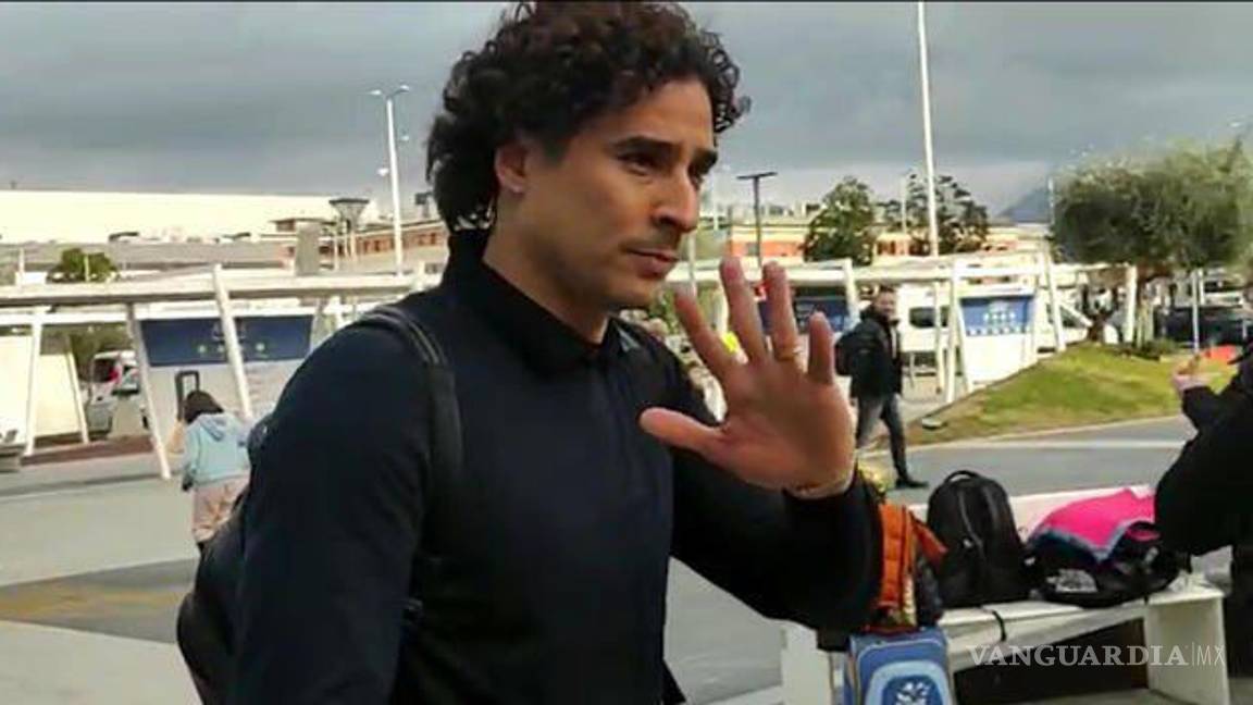 Guillermo Ochoa ya está en Italia para realizar pruebas médicas con el Salernitana