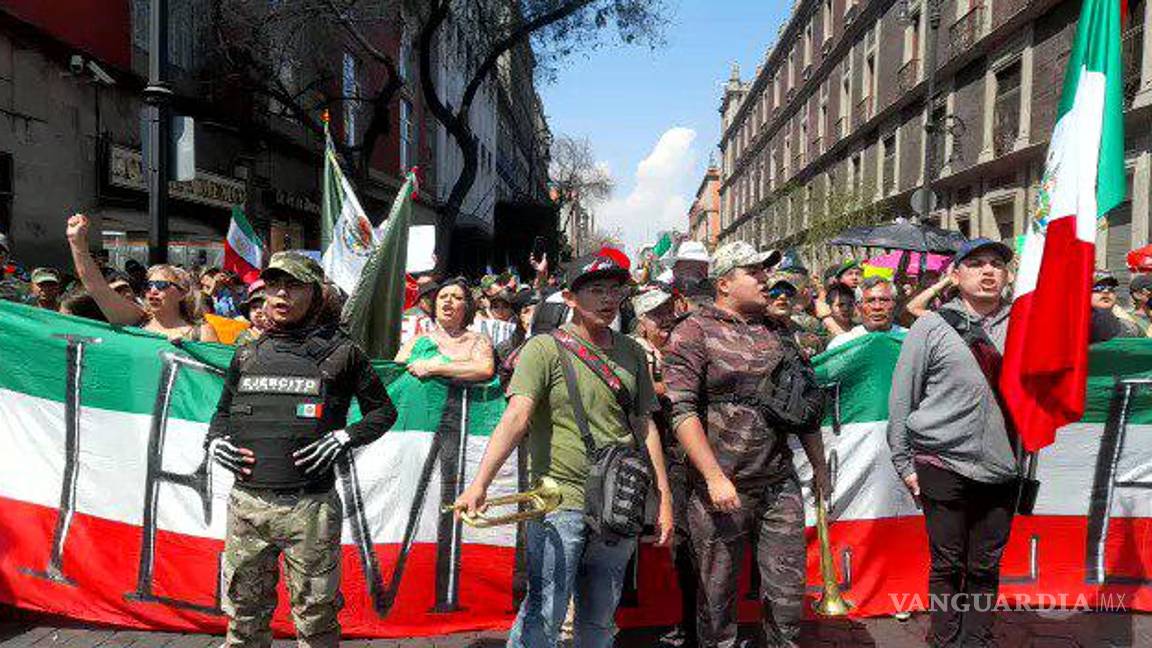 Marchan en defensa de soldados encarcelados por muerte de jóvenes en Nuevo Laredo