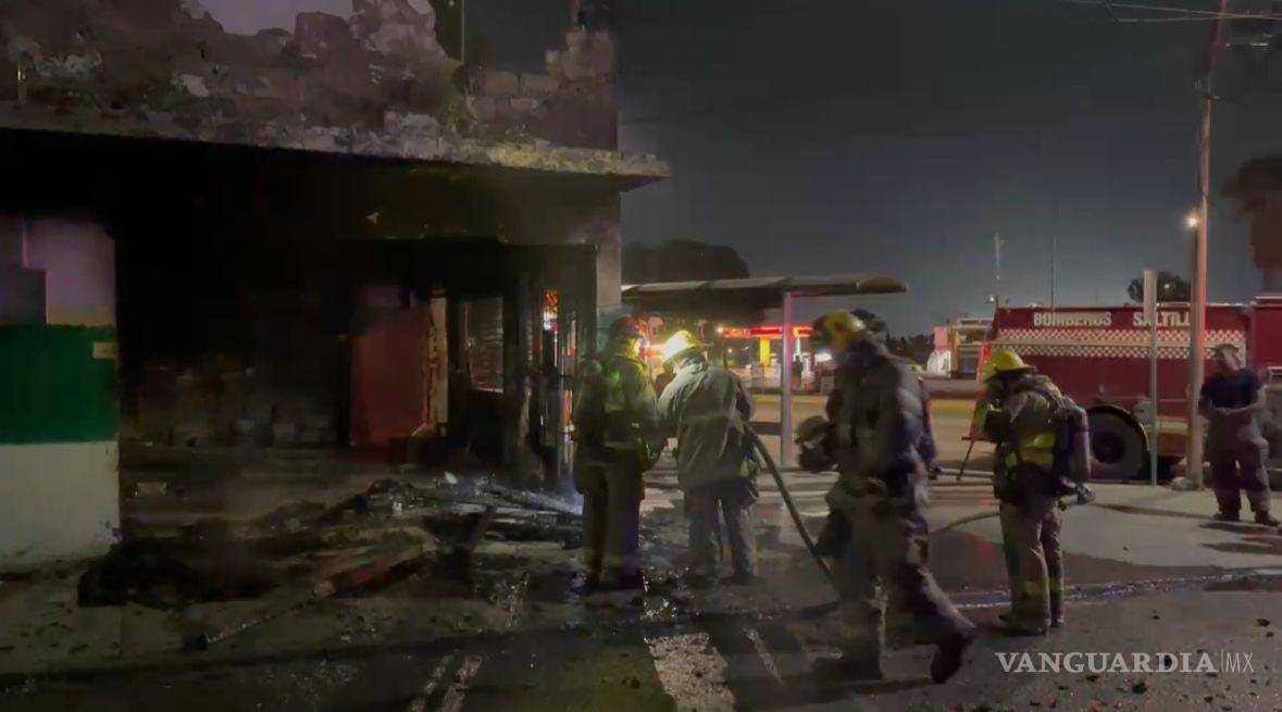 $!El inmueble fue consumido casi en su totalidad por el fuego.