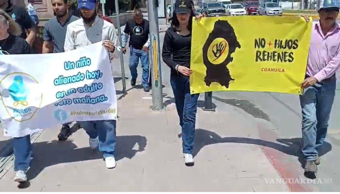 $!Familias piden garantizar derechos de convivencia para niñas, niños y adolescentes.