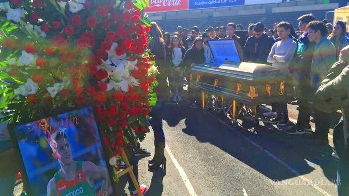 $!Medallista Martín Alejandro Loera fue asesinado en Ciudad Juárez por su beca de 50 mil pesos; lo asaltaron al retirar la cantidad de un banco