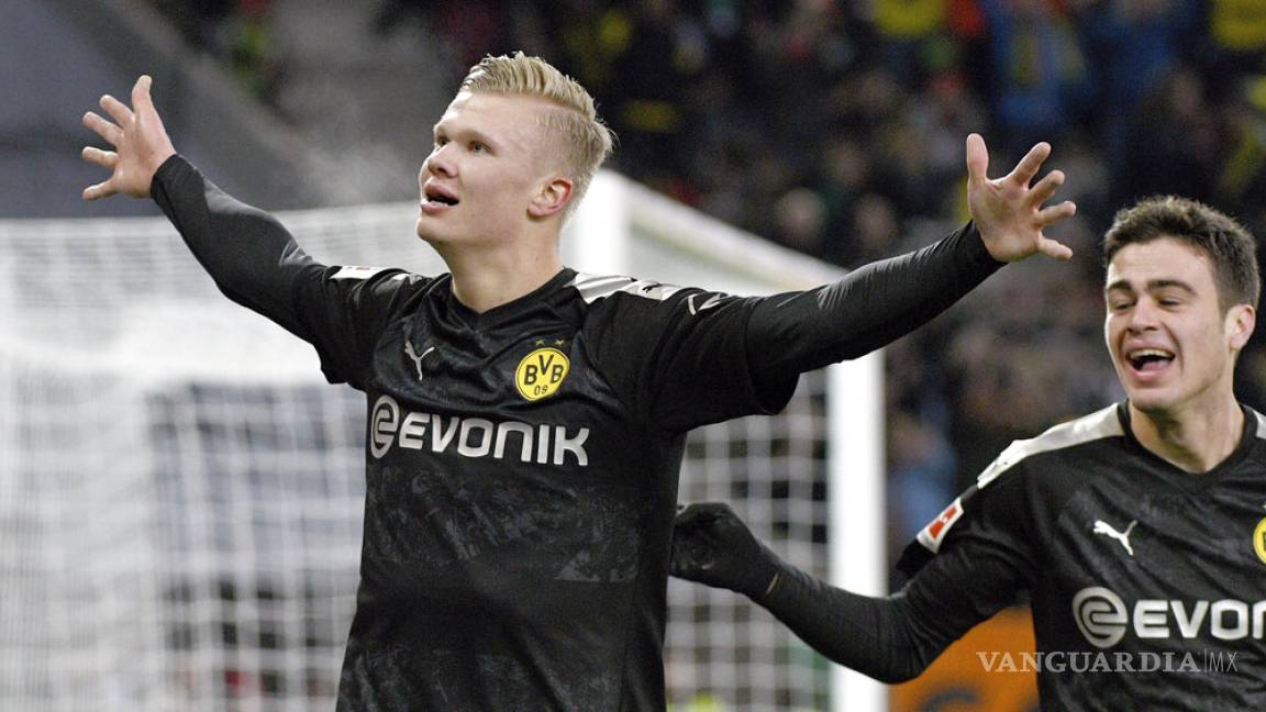 Erling Haaland debuta en el Dortmund con hat trick en 34 minutos