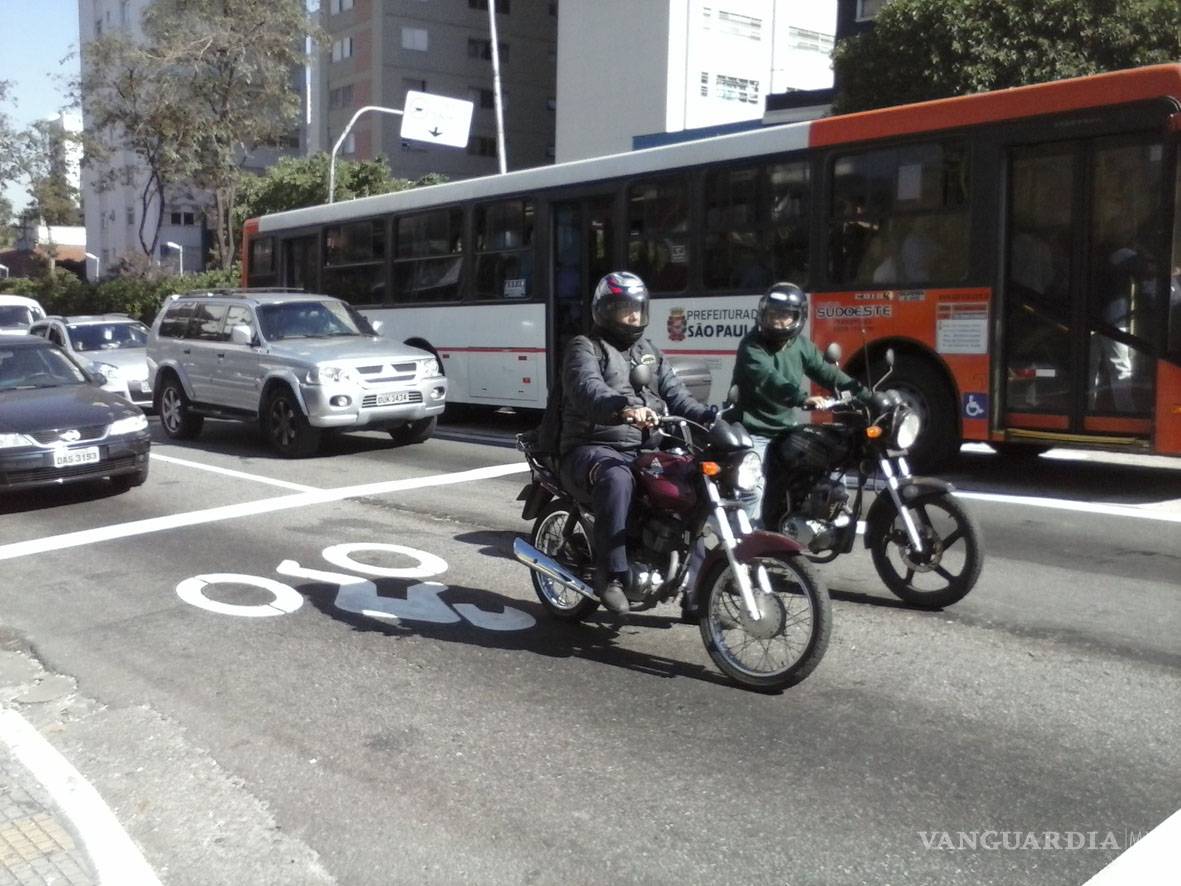 $!Conducir en moto por la ciudad, las claves para sobrevivir sobre dos ruedas
