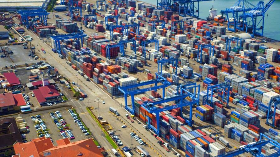 En el 2025 la exportación de bienes y servicios tuvieron una tasa de crecimiento anual muy superior a la de 2024.