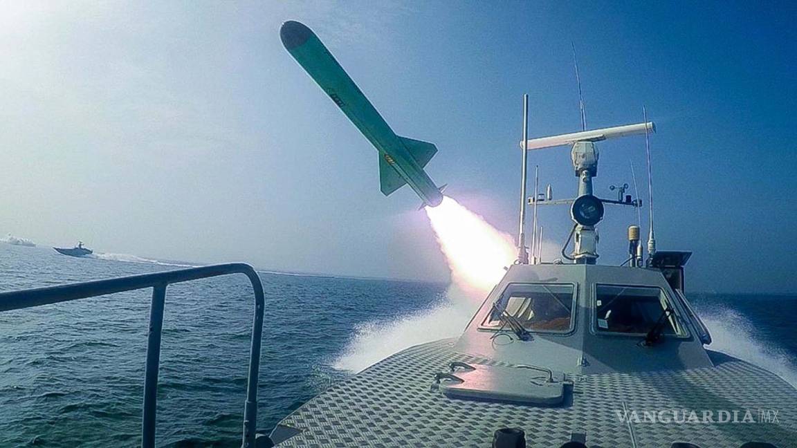 Exhibe Irán arsenal; enciende alertas de Estados Unidos