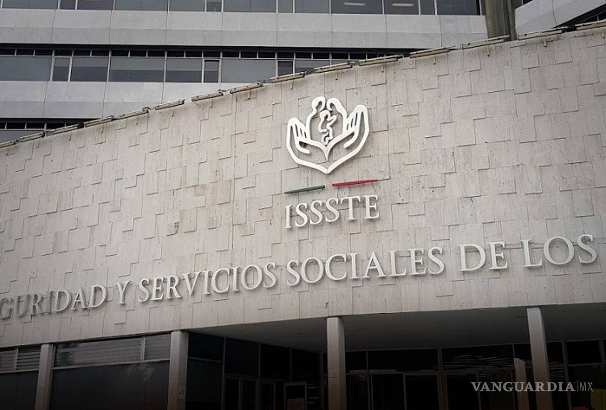 $!El ISSSTE solo garantiza su operación hasta julio, AMLO niega crisis