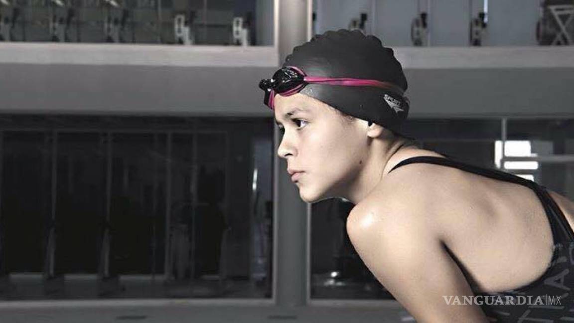 Andrea Mariscal sigue en el top júnior de la natación en México